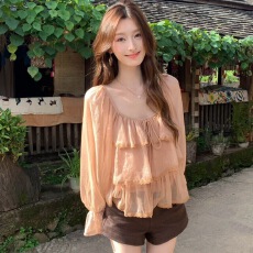 批发法式时尚减龄圆领系带花边蕾丝小衫女长袖宽松<b class='q'>雪纺衫</b>绝美别致上衣