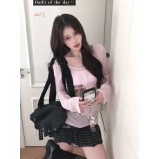 批发韩系复古<b class='q'>婴儿</b>粉人像印花长袖t恤女夏季修身收腰轻薄防晒罩衫上衣
