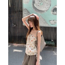 批发甜辣轻薄小花设计感小众抹胸上衣女<b class='q'>夏</b>季2026新款甜美风修身小衫女