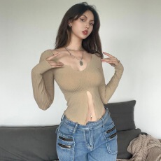 批发早秋新款欧美辣妹风显瘦打底衫小众设计感不规则性感开叉长袖<b class='q'>T</b><b class='q'>恤</b>