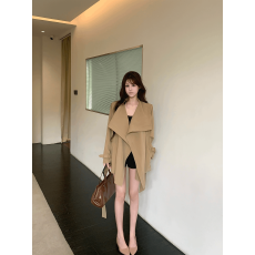 批发2026新款春秋卡其色中长款风衣外套女气质大<b class='q'>翻领</b>收腰系带休闲大衣