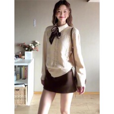 批发2026秋冬季穿搭设计感上衣小众韩系毛衣外套女POLO领丝巾针织开衫