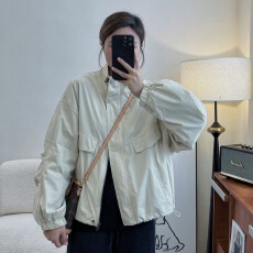 批发秋韩系立领宽松复古设计感工装小个子上衣<b class='q'>休闲</b>短<b class='q'>外套</b>夹克冲锋衣女
