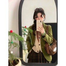 批发复古绿色灯芯绒西装<b class='q'>外套</b>2026年秋季新款设计感简约休闲<b class='q'>时尚</b>上衣
