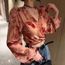 批发2026春季新款V领交叉时尚花色长袖<b class='q'>衬衫</b>女法式设计感修身显瘦上衣