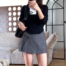 批发韩系毛呢半身裙<b class='q'>女</b>2026秋冬新款高腰显瘦a字裙高档鱼骨纹<b class='q'>裙裤</b>短款