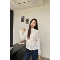 批发春秋微透长袖网纱蕾丝打底衫女木耳边洋气半高领内搭薄款钩花上衣