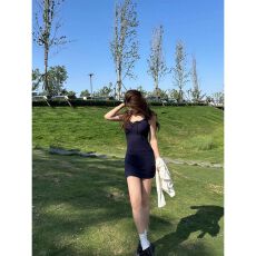 批发小个子辣妹吊带<b class='q'>连衣裙</b>女夏季新款纯欲风修身显瘦包臀短裙两件套装