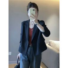 批发高级感短款小个子西装外套女春秋季新款洋气chic韩系休闲垫肩上衣