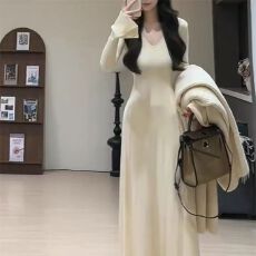 批发气质v领长袖针织连衣裙女秋冬内搭裙子打底裙黑色收腰修身a字长裙
