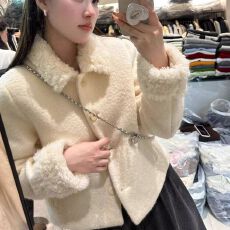 批发韩系小香风羊羔毛翻领呢子外套女<b class='q'>秋</b>冬季小个子高级感气质夹棉棉衣