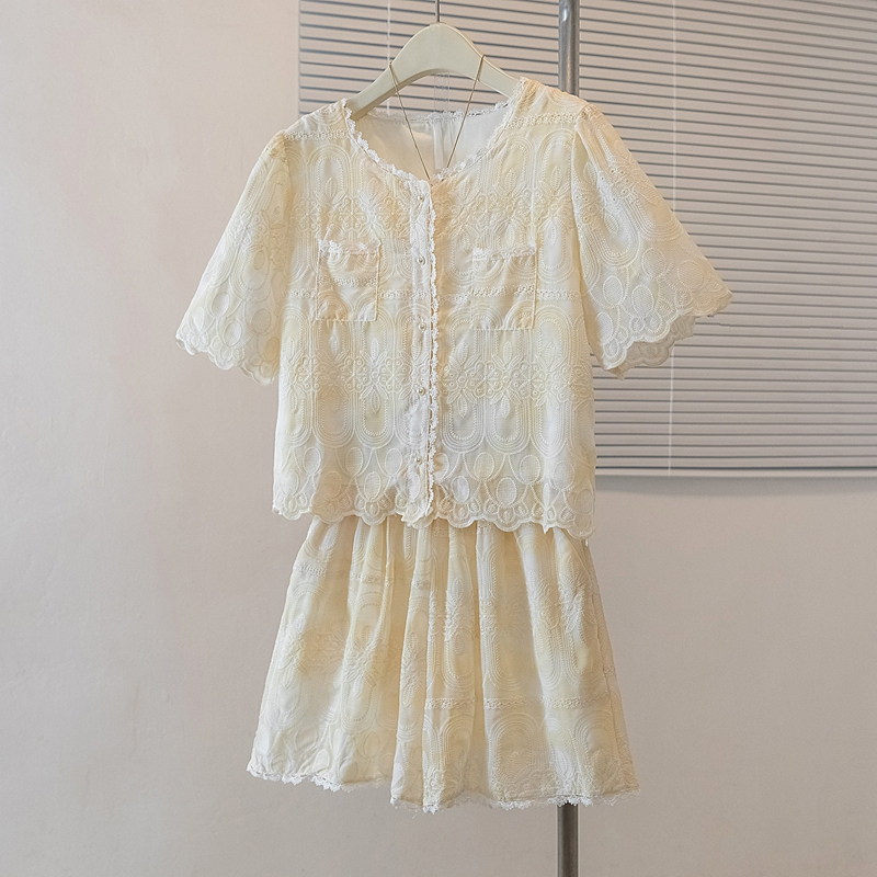 RY3920# 大码浅黄色蕾丝刺绣小香风套装女2026夏高级感短袖上衣短裤...