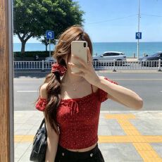 批发已出货波点衬衫女夏泡泡袖收腰显瘦辣妹风小个子<b class='q'>一字肩</b>上衣