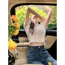 批发已出货法式设计感木耳边衬衫女夏季蕾丝泡泡短袖别致小衫<b class='q'>一字肩</b>