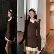 批发红人馆内搭打底衫女2025新款秋冬长袖<b class='q'>t</b><b class='q'>恤</b>特别漂亮的掐腰修身上衣