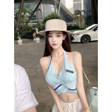 批发luna潞娜410新品蓝色挂脖背心不规则设计感针织短款上衣