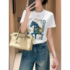 批发甜美韩系夏季设计感小马印花短袖t恤女2026新款百搭洋气减龄上衣