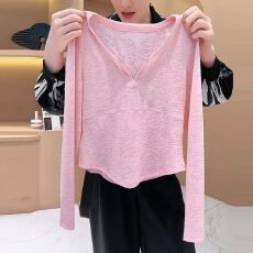 批发新款粉色v领气质微透防晒罩衫上衣<b class='q'>t</b><b class='q'>恤</b>女秋季欧货薄款长袖打底衫