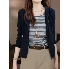 批发秋季新款复古条纹假两件连帽卫衣女大码<b class='q'>胖</b><b class='q'>MM</b><b class='q'>修身</b>遮肉显瘦休闲上衣
