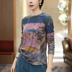 批发圆领印花<b class='q'>上衣</b>打底衫秋冬新款显瘦时尚小衫洋气国风印花<b class='q'>妈妈装</b>长袖