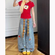 批发通勤卡通刺绣图案牛仔裤女<b class='q'>春</b>秋季新款显瘦垂感宽松个性阔腿牛仔裤