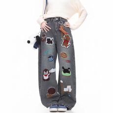 批发美式卡通毛巾绣水洗弯刀<b class='q'>牛仔</b>裤女春秋季新款宽松百搭阔腿<b class='q'>牛仔</b>裤子