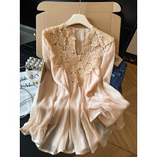 批发温柔风重工花边小衫套装女春款花边拼接设计小衫+吊带背心套装