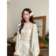 批发FOUR SEVEN 网纱木耳花边领喇叭袖口泡泡袖磨毛蕾丝打底百搭上衣