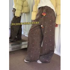 批发KAKAMEE冬款 美式复古洗水满印加绒显瘦阔腿牛仔<b class='q'>裤</b>女