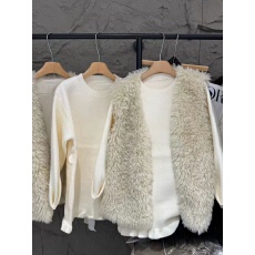 批发2025秋冬新款韩版时尚V领宽松显瘦针织衫女+外套两件套潮