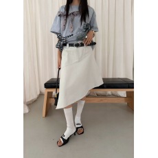 批发十三行2026春款新款美式不规则短裙女防走光牛仔半身裙（配腰带）