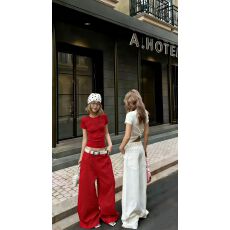 批发新品韩系设计同色字母<b class='q'>T</b>恤+阔腿<b class='q'>裤</b><b class='q'>套装</b>