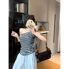 批发韩系条纹斜肩吊带夏季新款不规则无袖上衣