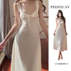 批发温柔风白色吊带露背<b class='q'>连衣裙</b>子女夏季2026新款海边度假气质绝美长裙