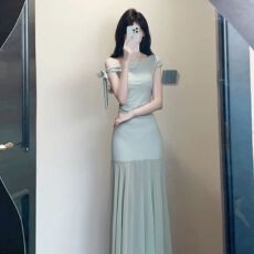 批发法式绿色网纱<b class='q'>拼接</b><b class='q'>连衣裙</b>子女夏季2026新款气质绝美高级感包臀长裙