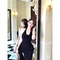 批发黑色<b class='q'>花朵</b>露背挂脖连衣裙女夏季开叉修身收腰裙子辣妹显瘦包臀长裙