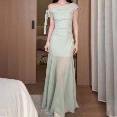 批发法式绿色<b class='q'>网纱</b>拼接连衣裙子女夏季2026新款气质绝美高级感包臀长裙