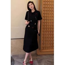 批发时尚女装韩版简约圆领动物刺绣短袖连衣裙2026夏季显瘦遮肉针织裙