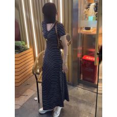 批发法式复古V领条纹短袖连衣裙女装2026夏季<b class='q'>新款</b>气质显瘦包臀A字长裙