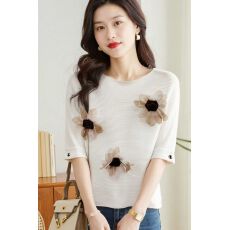 批发2026年春夏韩版纯欲风一字肩立体花横条纹理蝙蝠袖冰爽丝针织上衣