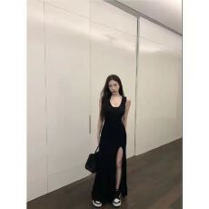 批发已出货 罗纹 吊带连衣<b class='q'>裙子</b>修身开叉包臀背心长裙