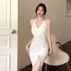 批发性感辣妹挂脖V领吊带连衣<b class='q'>裙</b>女夏港风复古露背抽绳褶皱<b class='q'>夜店</b>包臀<b class='q'>裙</b>