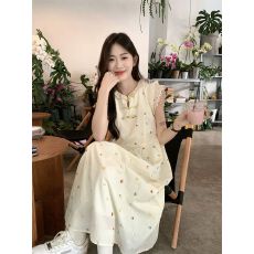 批发夏季2026甜美碎花盘扣连衣裙女新款收腰显瘦中<b class='q'>长款</b>设计感<b class='q'>背心</b>裙子