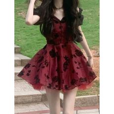 批发2026春夏新款法式玫瑰连衣<b class='q'>裙</b>女生日小礼<b class='q'>裙</b>打歌服收腰吊带<b class='q'>公主裙</b>