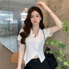 批发<b class='q'>不规则</b>V领T恤女夏季新款甜辣妹修身设计感短袖<b class='q'>开衫</b>