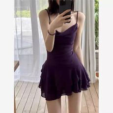 批发芭蕾风紫色吊带<b class='q'>连衣裙</b>女夏季性感辣妹收腰显瘦<b class='q'>荷叶边</b>蛋糕裙短裙子