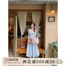 批发今年流行的漂亮<b class='q'>裙子</b>独特别致百褶花苞<b class='q'>长</b><b class='q'>裙</b>设计感小众背心连衣裙夏