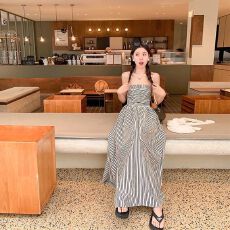 批发小性感抹胸撞色条纹衫<b class='q'>连衣裙</b>女<b class='q'>夏</b>季新款高级感气质<b class='q'>高腰</b>显瘦长裙子