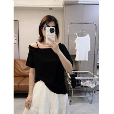 已出货露肩短袖t恤女2026新款夏季设计感纯欲斜肩上衣