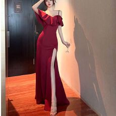 批发已出货 一字肩晚<b class='q'>礼服</b>女2026新款高级感性感宴会修身显瘦长裙